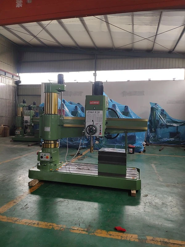 Universal Radial Drilling Machine factory
